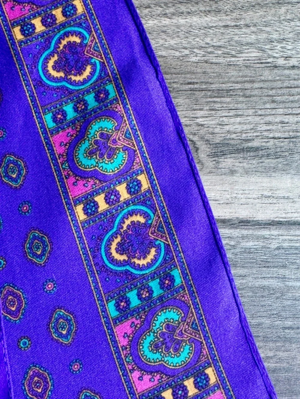 Vintage Inspired Purple Satin Scarf Geometric‎ Medallion Print Wrap